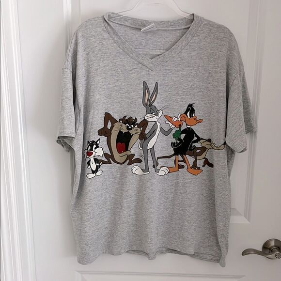 Looney Tunes Acme Vintage Gray Graphic T-Shirt V Neck SZ 1X - Picture 1 of 6